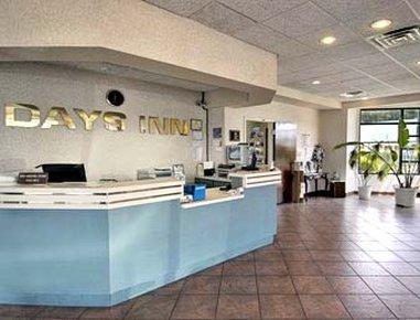 Days Inn By Wyndham Richmond Hill/Savannah Exteriör bild