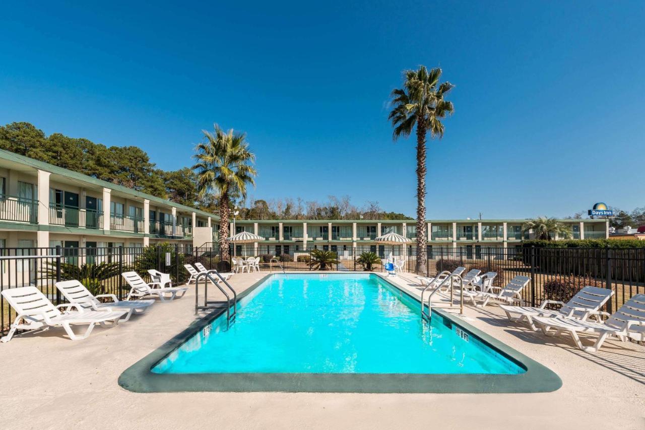Days Inn By Wyndham Richmond Hill/Savannah Exteriör bild