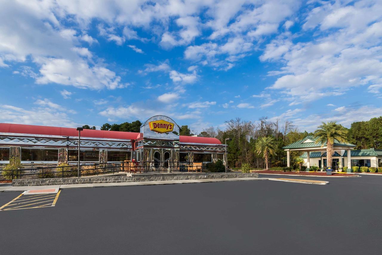 Days Inn By Wyndham Richmond Hill/Savannah Exteriör bild